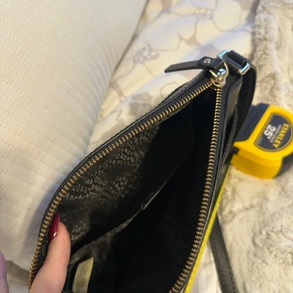 Kate Spade Sleek Black Crossbody Bag nwot $30 - Picture 4 of 4
